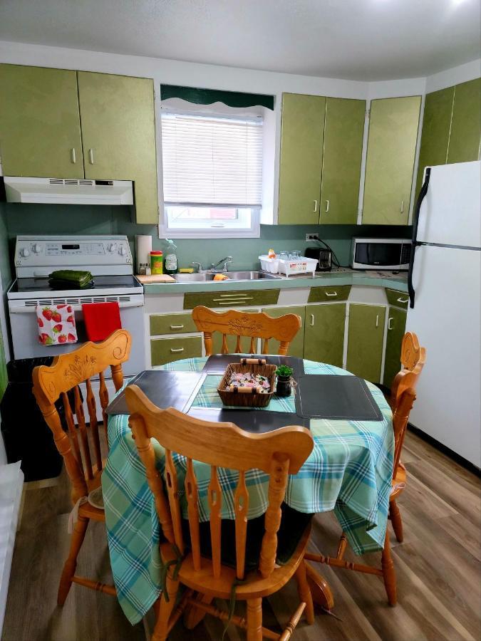 Downtown Next To Highway Netflix+wifi Edmundston